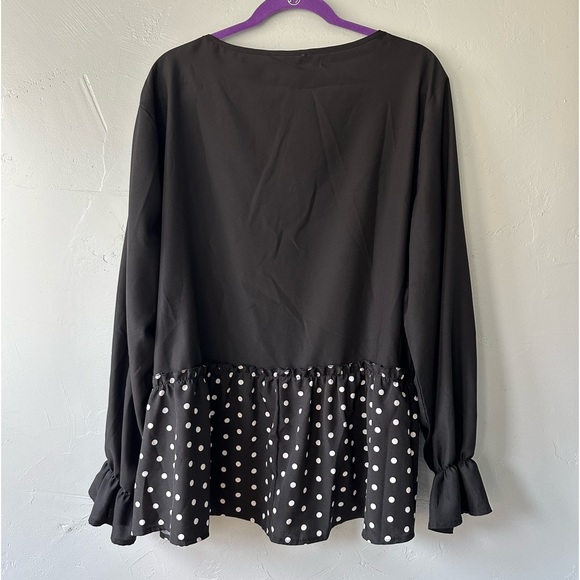 Black with white polka dots, puff sleeve and ruffle hem blouse, size 3XL, SHEIN - Picture 4 of 7